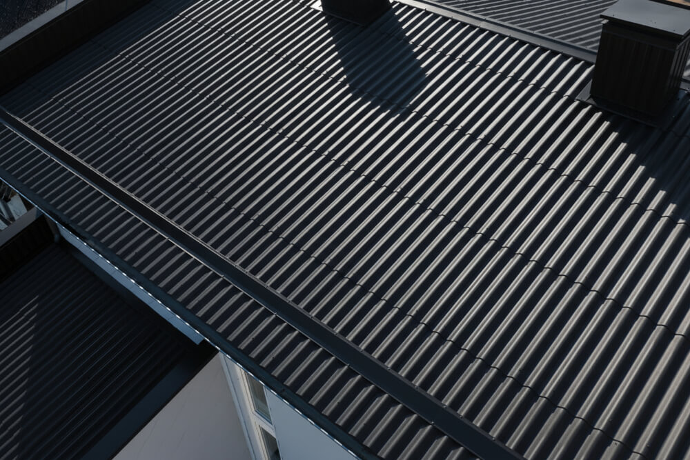 Lumetõkkeplekk-eterniitkatus