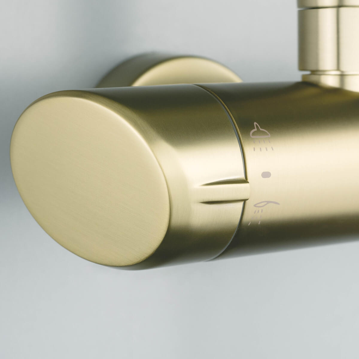 Dušikomplekt-koos-segistiga-Deante-Arnika,-harjatud-kuld-1