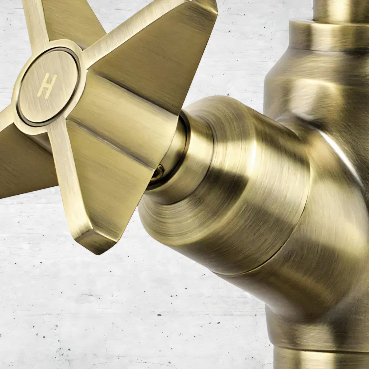 Dušikomplekt-koos-segistiga-Deante-Temisto,-harjatud-kuld1