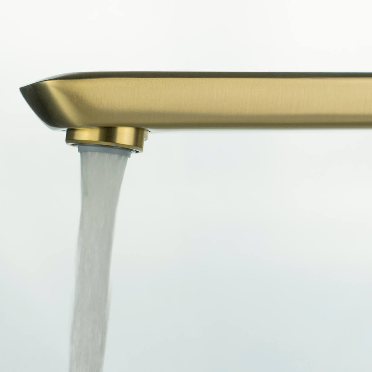 Harjatud-kuld-valamusegisti-Deante-Arnika-30.2-cm,-messing-3