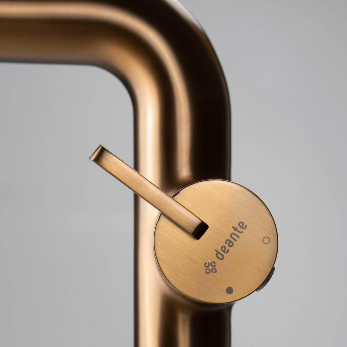 Pronks-valamusegisti-Deante-Silia-30.5-cm,-messing-4