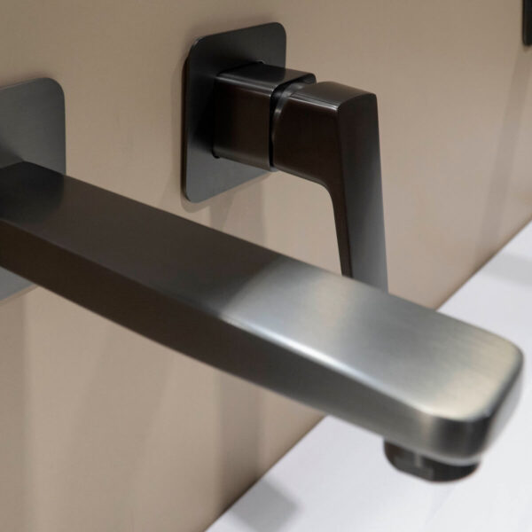 Titaanium-seinapealne-valamusegisti-Deante-Blur-20-cm,-messing-1