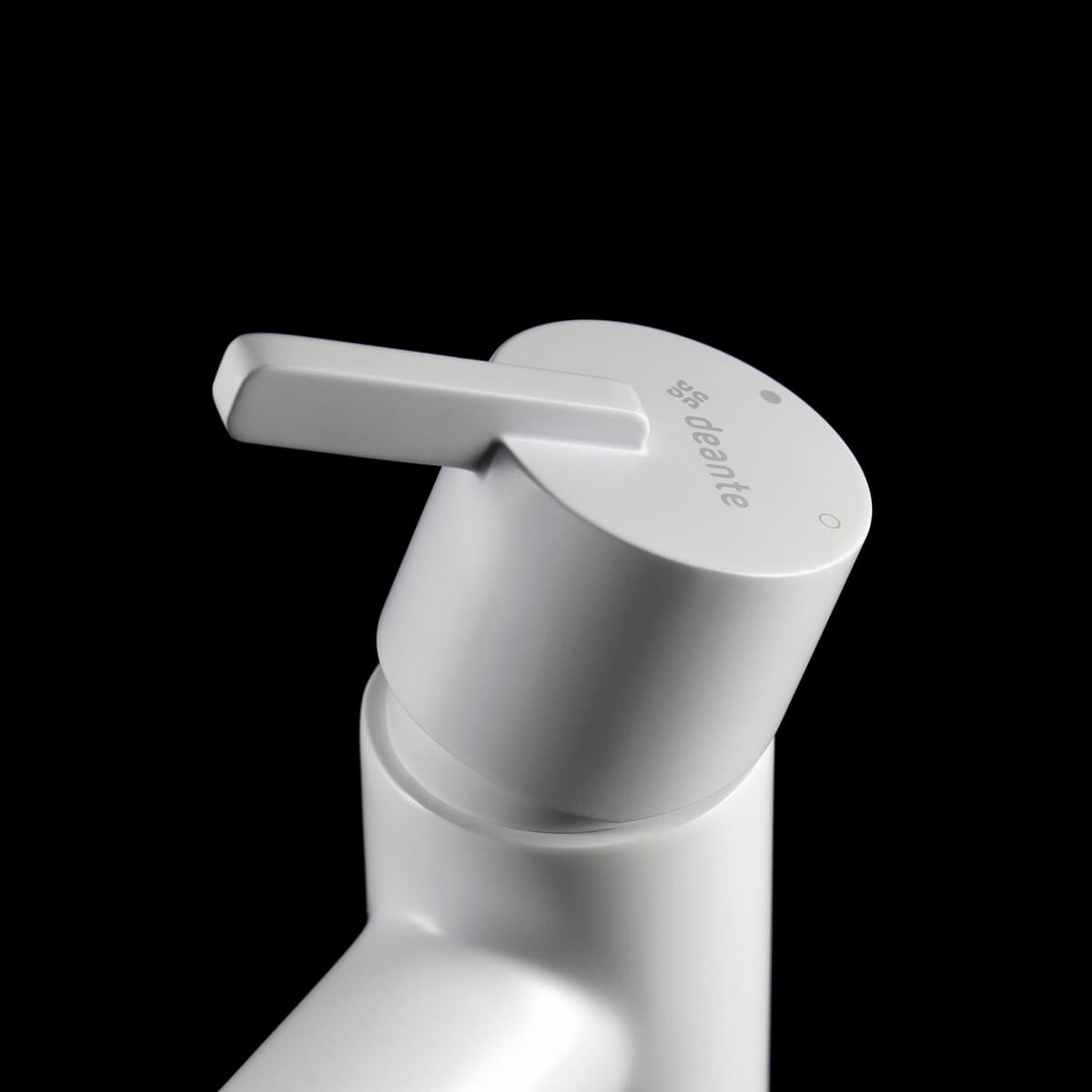 Valge-valamusegisti-Deante-Silia-34.4-cm,-messing-3