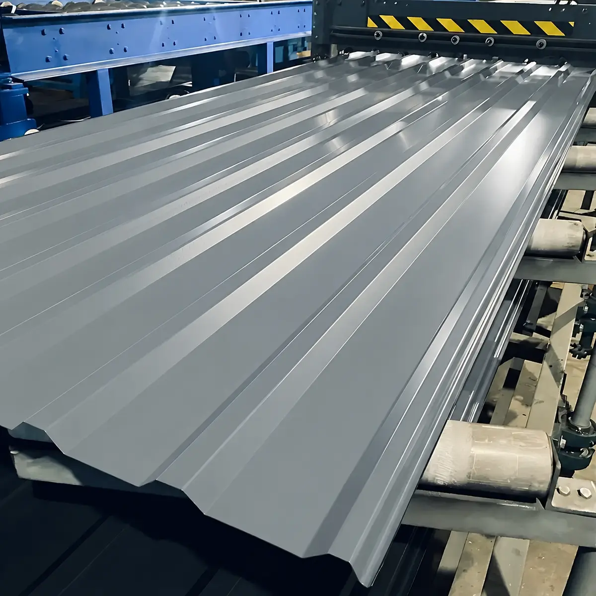 Trapetsprofiil katuseplekk TP-18 RR22 hall