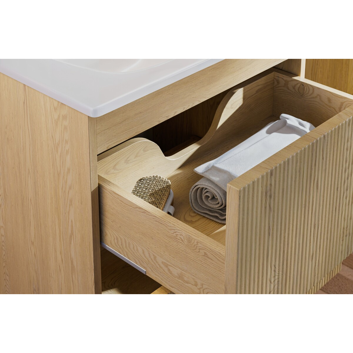 Valamukapp Comad Nordic Cremona 60 cm, Cremona tamm